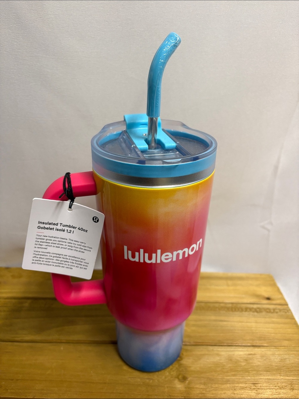 NWT Lululemon Insulated Tumbler Rainbow 40oz